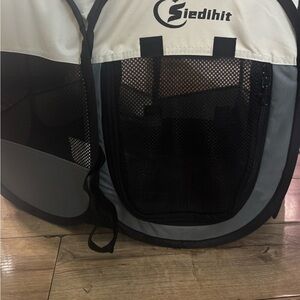 Black and Gray Pet Travel Carrier
